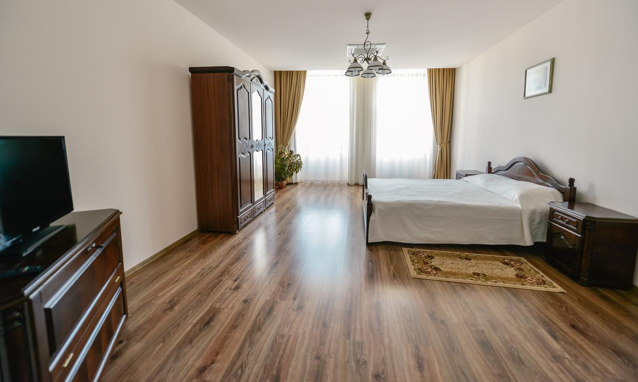 Le Petit Paris Hotel Cluj-Napoca Luaran gambar