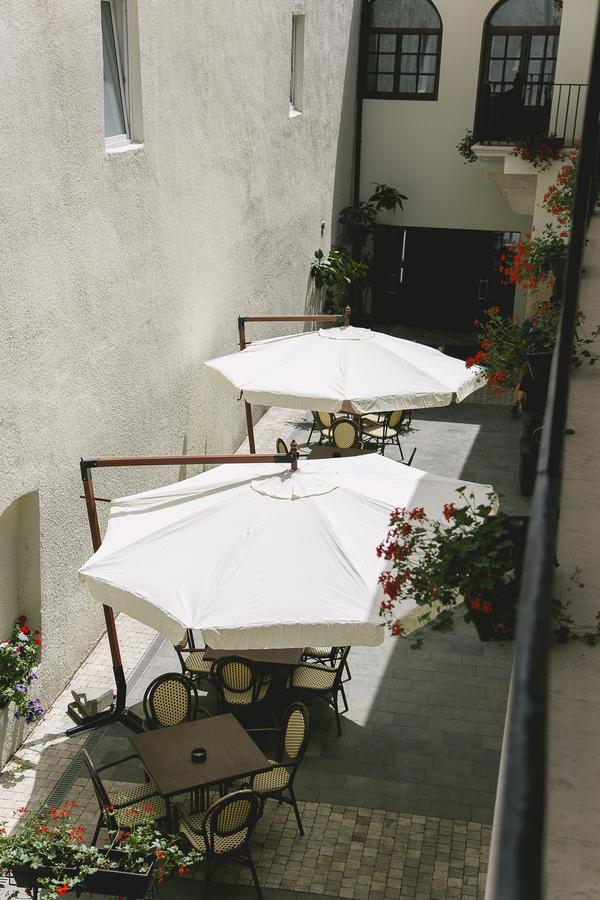Le Petit Paris Hotel Cluj-Napoca Luaran gambar