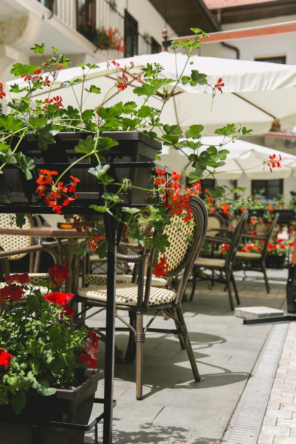 Le Petit Paris Hotel Cluj-Napoca Luaran gambar